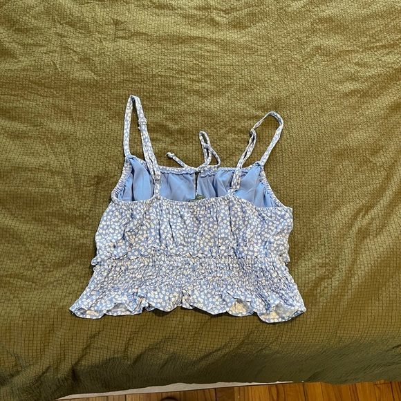 Wild Fable Blue daisy Floral Women's ruched tank Top - Picture 2 of 4